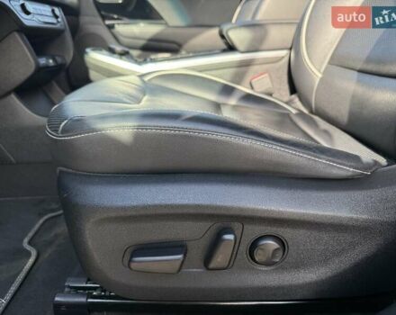 Серый Киа Niro, объемом двигателя 0 л и пробегом 124 тыс. км за 18950 $, фото 9 на Automoto.ua