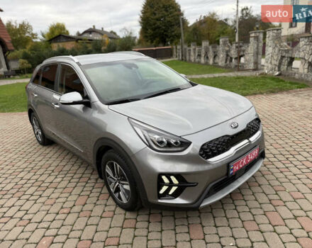 Киа Niro 2020 в Калуше на Automoto.ua Серый Киа Niro, объемом двигателя 1.58 л и пробегом 102 тыс. км за 19600 $, фото 8 на Automoto.ua