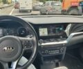 Кіа Niro 2020 у Києві на Automoto.ua Сірий Кіа Niro, об'ємом двигуна 0 л та пробігом 58 тис. км за 24000 $, фото 14 на Automoto.ua