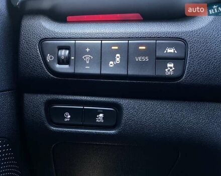 Киа Niro 2020 в Львове на Automoto.ua Серый Киа Niro, объемом двигателя 0 л и пробегом 107 тыс. км за 20950 $, фото 6 на Automoto.ua