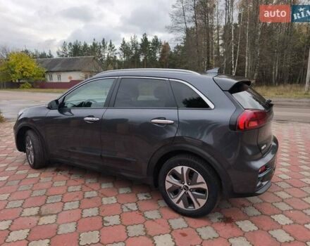 Серый Киа Niro, объемом двигателя 0 л и пробегом 58 тыс. км за 23800 $, фото 6 на Automoto.ua