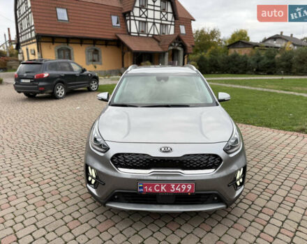 Киа Niro 2020 в Калуше на Automoto.ua Серый Киа Niro, объемом двигателя 1.58 л и пробегом 102 тыс. км за 19600 $, фото 6 на Automoto.ua