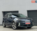 Серый Киа Niro, объемом двигателя 0 л и пробегом 156 тыс. км за 18500 $, фото 1 на Automoto.ua