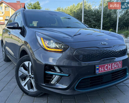 Серый Киа Niro, объемом двигателя 0 л и пробегом 85 тыс. км за 18999 $, фото 1 на Automoto.ua