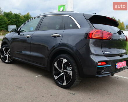 Серый Киа Niro, объемом двигателя 0 л и пробегом 77 тыс. км за 19950 $, фото 27 на Automoto.ua