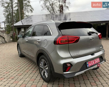 Киа Niro 2020 в Калуше на Automoto.ua Серый Киа Niro, объемом двигателя 1.58 л и пробегом 102 тыс. км за 19600 $, фото 19 на Automoto.ua
