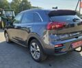 Киа Niro 2020 в Радомышле на Automoto.ua Серый Киа Niro, объемом двигателя 0 л и пробегом 145 тыс. км за 18800 $, фото 4 на Automoto.ua
