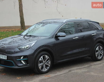 Сірий Кіа Niro, об'ємом двигуна 0 л та пробігом 74 тис. км за 19990 $, фото 4 на Automoto.ua