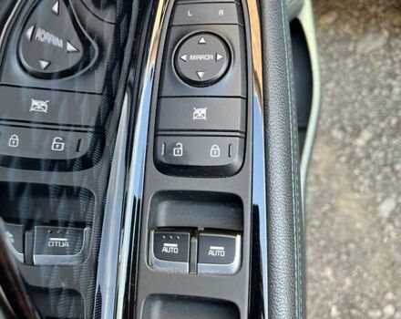 Серый Киа Niro, объемом двигателя 0 л и пробегом 112 тыс. км за 18900 $, фото 24 на Automoto.ua