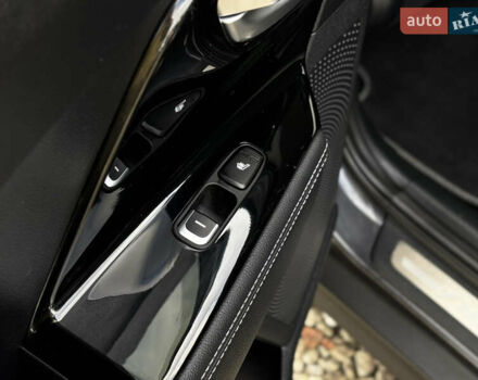 Серый Киа Niro, объемом двигателя 0 л и пробегом 110 тыс. км за 21200 $, фото 45 на Automoto.ua