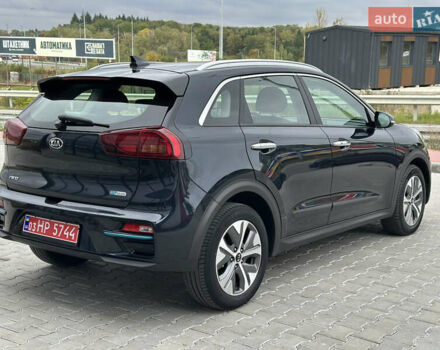 Серый Киа Niro, объемом двигателя 0 л и пробегом 128 тыс. км за 19400 $, фото 9 на Automoto.ua