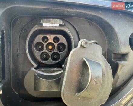 Серый Киа Niro, объемом двигателя 0 л и пробегом 124 тыс. км за 18950 $, фото 24 на Automoto.ua