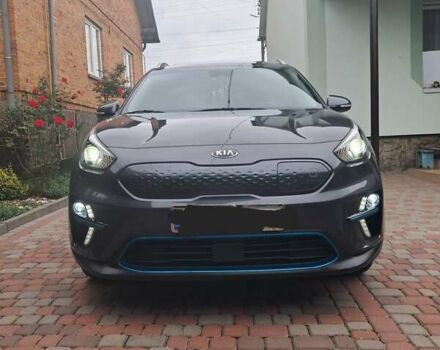 Серый Киа Niro, объемом двигателя 0 л и пробегом 89 тыс. км за 20500 $, фото 4 на Automoto.ua