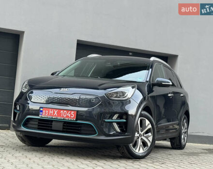 Серый Киа Niro, объемом двигателя 0 л и пробегом 156 тыс. км за 18500 $, фото 1 на Automoto.ua