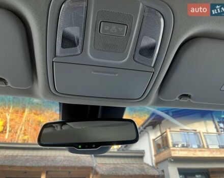 Серый Киа Niro, объемом двигателя 0 л и пробегом 72 тыс. км за 19750 $, фото 56 на Automoto.ua