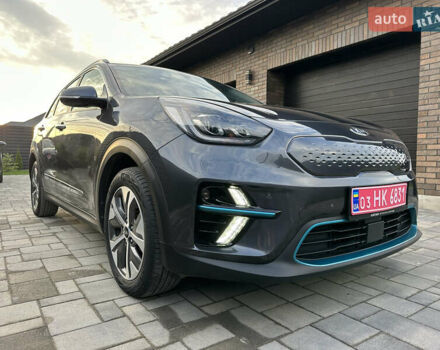 Киа Niro 2020 в Луцке на Automoto.ua Серый Киа Niro, объемом двигателя 0 л и пробегом 130 тыс. км за 19900 $, фото 8 на Automoto.ua