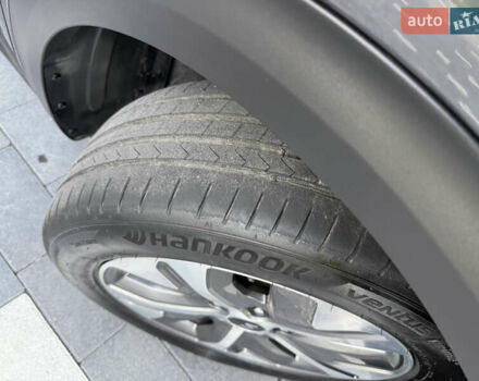 Сірий Кіа Niro, об'ємом двигуна 0 л та пробігом 70 тис. км за 19999 $, фото 8 на Automoto.ua