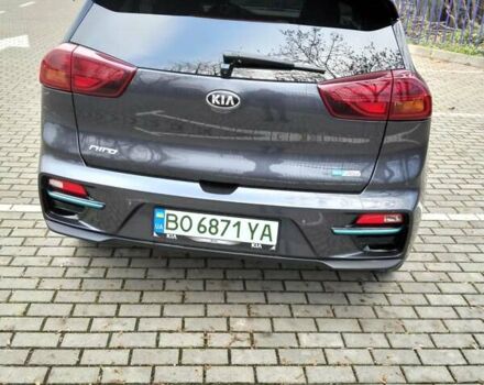 Серый Киа Niro, объемом двигателя 0 л и пробегом 85 тыс. км за 18750 $, фото 10 на Automoto.ua