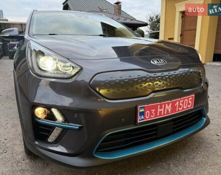 Киа Niro 2020 в Львове на Automoto.ua Серый Киа Niro, объемом двигателя 0 л и пробегом 136 тыс. км за 17950 $, фото 9 на Automoto.ua