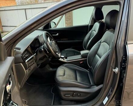 Сірий Кіа Niro, об'ємом двигуна 0 л та пробігом 118 тис. км за 20499 $, фото 39 на Automoto.ua