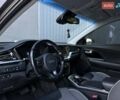 Серый Киа Niro, объемом двигателя 0 л и пробегом 88 тыс. км за 18500 $, фото 18 на Automoto.ua