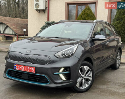 Серый Киа Niro, объемом двигателя 0 л и пробегом 158 тыс. км за 17750 $, фото 5 на Automoto.ua
