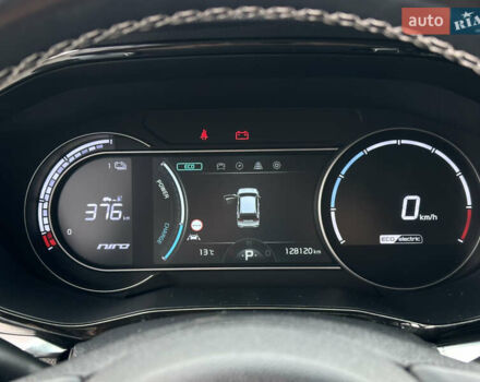 Серый Киа Niro, объемом двигателя 0 л и пробегом 128 тыс. км за 19400 $, фото 64 на Automoto.ua