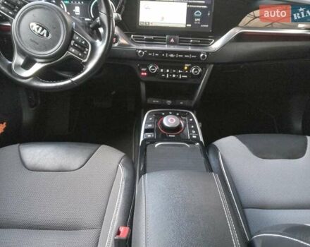 Киа Niro 2020 в Ирпене на Automoto.ua Серый Киа Niro, объемом двигателя 0 л и пробегом 99 тыс. км за 20490 $, фото 71 на Automoto.ua