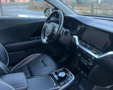 Серый Киа Niro, объемом двигателя 0 л и пробегом 133 тыс. км за 19500 $, фото 27 на Automoto.ua