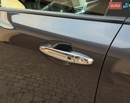 Сірий Кіа Niro, об'ємом двигуна 0 л та пробігом 118 тис. км за 20499 $, фото 33 на Automoto.ua