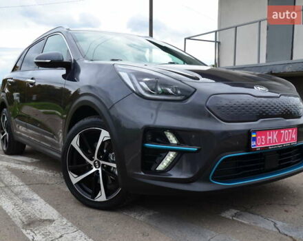 Серый Киа Niro, объемом двигателя 0 л и пробегом 77 тыс. км за 19950 $, фото 19 на Automoto.ua