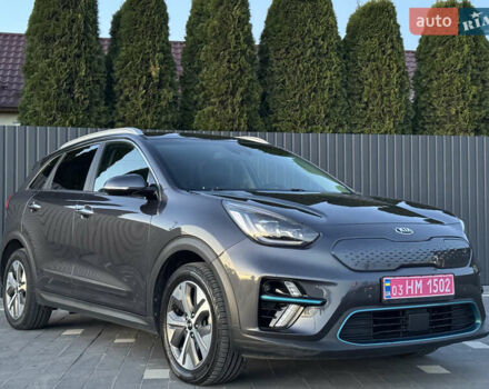 Серый Киа Niro, объемом двигателя 0 л и пробегом 112 тыс. км за 20300 $, фото 17 на Automoto.ua
