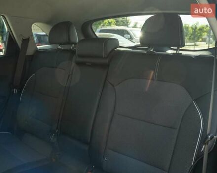 Сірий Кіа Niro, об'ємом двигуна 1.6 л та пробігом 84 тис. км за 21500 $, фото 39 на Automoto.ua