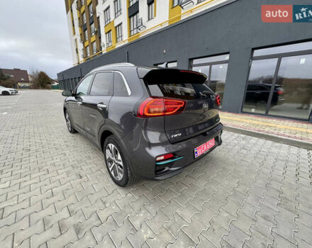 Серый Киа Niro, объемом двигателя 0 л и пробегом 109 тыс. км за 20500 $, фото 8 на Automoto.ua