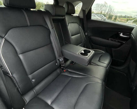 Сірий Кіа Niro, об'ємом двигуна 0 л та пробігом 113 тис. км за 19580 $, фото 36 на Automoto.ua