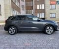 Серый Киа Niro, объемом двигателя 0 л и пробегом 125 тыс. км за 19250 $, фото 24 на Automoto.ua