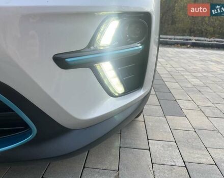 Серый Киа Niro, объемом двигателя 0 л и пробегом 72 тыс. км за 19750 $, фото 65 на Automoto.ua