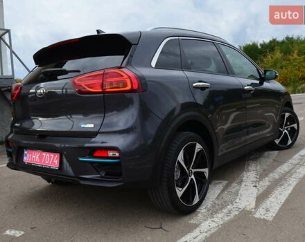 Серый Киа Niro, объемом двигателя 0 л и пробегом 77 тыс. км за 19950 $, фото 32 на Automoto.ua