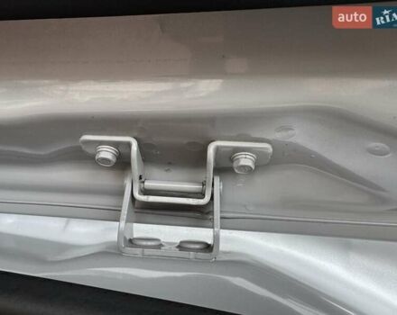 Сірий Кіа Niro, об'ємом двигуна 0 л та пробігом 118 тис. км за 19300 $, фото 134 на Automoto.ua