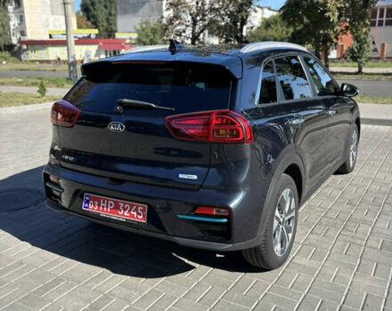 Серый Киа Niro, объемом двигателя 0 л и пробегом 61 тыс. км за 19700 $, фото 10 на Automoto.ua