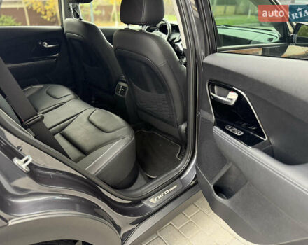 Кіа Niro 2020 у Вінниці на Automoto.ua Сірий Кіа Niro, об'ємом двигуна 0 л та пробігом 157 тис. км за 19500 $, фото 23 на Automoto.ua