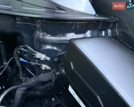 Серый Киа Niro, объемом двигателя 0 л и пробегом 165 тыс. км за 18000 $, фото 39 на Automoto.ua