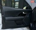 Серый Киа Niro, объемом двигателя 0 л и пробегом 88 тыс. км за 18500 $, фото 17 на Automoto.ua