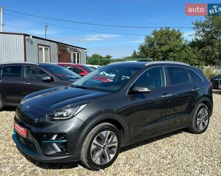 Серый Киа Niro, объемом двигателя 0 л и пробегом 97 тыс. км за 23200 $, фото 17 на Automoto.ua
