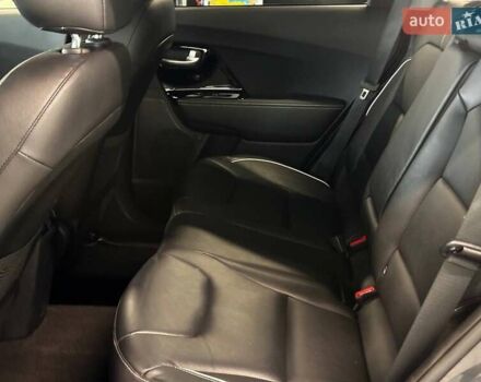 Сірий Кіа Niro, об'ємом двигуна 0 л та пробігом 155 тис. км за 19400 $, фото 31 на Automoto.ua