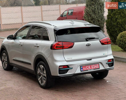 Серый Киа Niro, объемом двигателя 0 л и пробегом 118 тыс. км за 19350 $, фото 19 на Automoto.ua