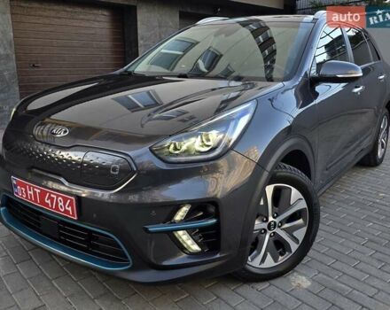 Серый Киа Niro, объемом двигателя 0 л и пробегом 144 тыс. км за 17250 $, фото 14 на Automoto.ua