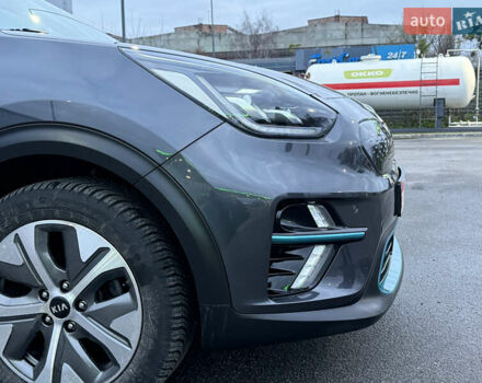 Серый Киа Niro, объемом двигателя 0 л и пробегом 165 тыс. км за 18000 $, фото 20 на Automoto.ua