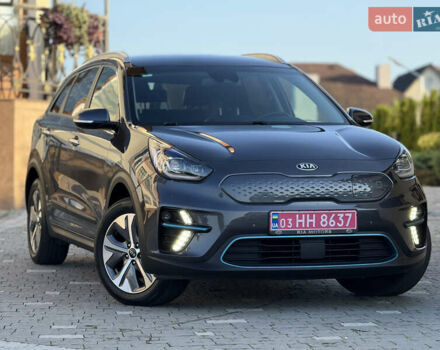 Серый Киа Niro, объемом двигателя 0 л и пробегом 145 тыс. км за 18800 $, фото 1 на Automoto.ua