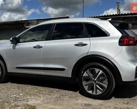 Сірий Кіа Niro, об'ємом двигуна 0 л та пробігом 108 тис. км за 19100 $, фото 12 на Automoto.ua
